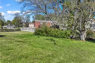 133 Tory Rd, Moon-Crescent Township, PA 15108 - Photo 7