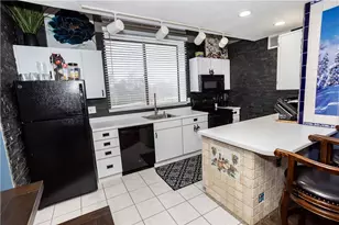 8054 Meadowridge, Seven Springs, PA 15622 - Photo 9