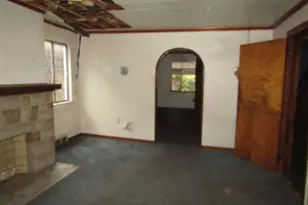 7343 Burton St, Pittsburgh, PA 15218 - Photo 9