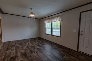 1352 Hilltop Dr, Robinson Twp, PA 15019 - Photo 5