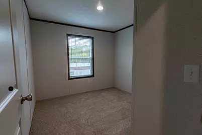 1352 Hilltop Dr, Robinson Twp, PA 15019 - Photo 17