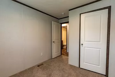 1352 Hilltop Dr, Robinson Twp, PA 15019 - Photo 21