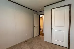 1352 Hilltop Dr, Robinson Twp, PA 15019 - Photo 21