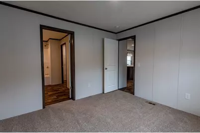 1352 Hilltop Dr, Robinson Twp, PA 15019 - Photo 13