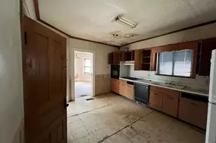 729 15th St, Washington, PA 16323 - Photo 9