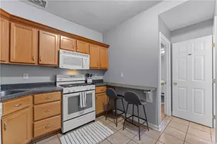 7 Greeley St, Pittsburgh, PA 15203 - Photo 5