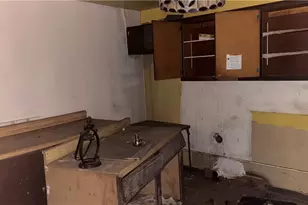 2014 Letsche St, Pittsburgh, PA 15214 - Photo 7