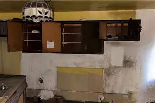 2014 Letsche St, Pittsburgh, PA 15214 - Photo 5