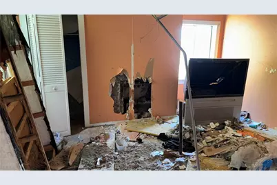 2014 Letsche St, Pittsburgh, PA 15214 - Photo 9