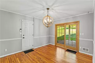 106 Stratford Dr, Peters Township, PA 15317 - Photo 5