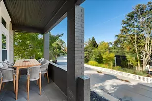 2033 Plainview Ave, Pittsburgh, PA 15226 - Photo 3