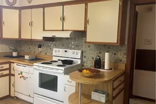 200 Champa St, Pittsburgh, PA 15235 - Photo 9