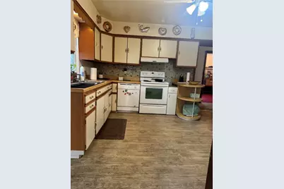 200 Champa St, Pittsburgh, PA 15235 - Photo 7