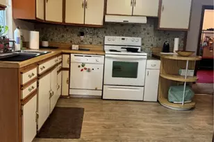 200 Champa St, Pittsburgh, PA 15235 - Photo 7