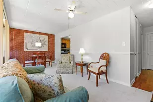 446 Hoodridge Dr, Pittsburgh, PA 15234 - Photo 5