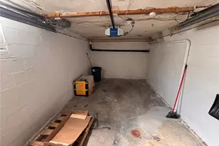 418 Pennwood Dr, Pittsburgh, PA 15235 - Photo 23