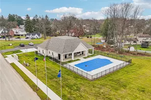 301 Maplecrest Dr, Twp of But SW, PA 16001 - Photo 39