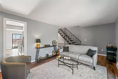 238 Woodbridge Dr, Ross Twp, PA 15237 - Photo 5