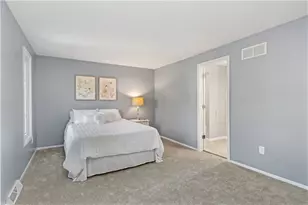 238 Woodbridge Dr, Ross Twp, PA 15237 - Photo 13