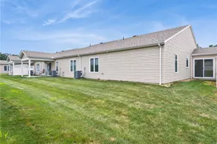 498 Sunview Cir, Derry Township, PA 15650 - Photo 21