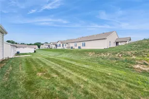 498 Sunview Cir, Derry Township, PA 15650 - Photo 23