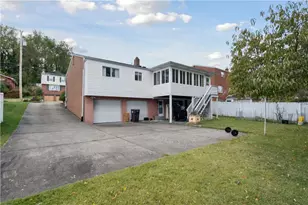 5021 Elmwood Dr, Pittsburgh, PA 15227 - Photo 5