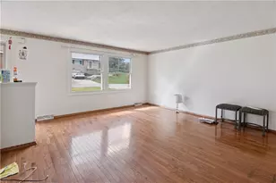 5021 Elmwood Dr, Pittsburgh, PA 15227 - Photo 31