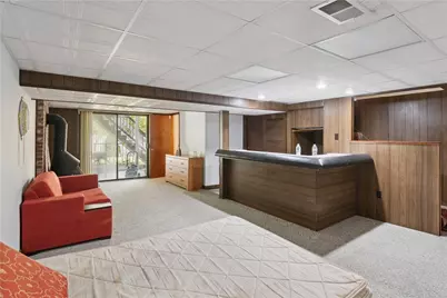 5021 Elmwood Dr, Pittsburgh, PA 15227 - Photo 13