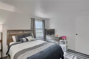 3293 Bradbury Dr, Hopewell Township, PA 15001 - Photo 25