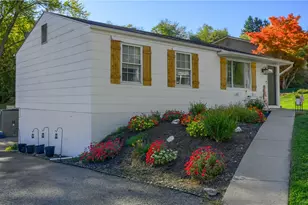 3293 Bradbury Dr, Hopewell Township, PA 15001 - Photo 9