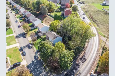 100 Edgemeade, Monroeville, PA 15146 - Photo 5