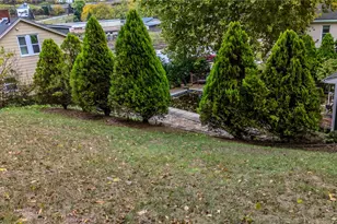 247 E College St, Canonsburg, PA 15317 - Photo 29