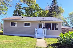 223 Emerson Ave, Farrell, PA 16121 - Photo 1