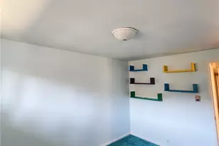 2417 Marbury Rd, Pittsburgh, PA 15221 - Photo 15