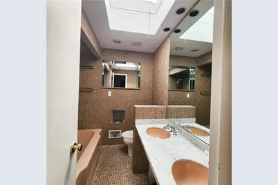 2417 Marbury Rd, Pittsburgh, PA 15221 - Photo 21