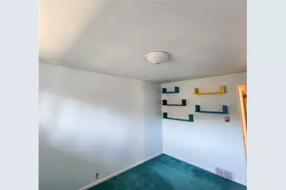 2417 Marbury Rd, Pittsburgh, PA 15221 - Photo 15