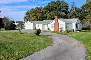 165 Saxonburg Rd, Summit Township, PA 16002 - Photo 1