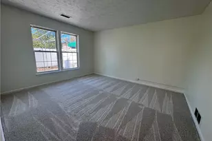 2204 Greystone Dr, Moon/Crescent Twp, PA 15108 - Photo 19