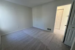 2204 Greystone Dr, Moon/Crescent Twp, PA 15108 - Photo 29