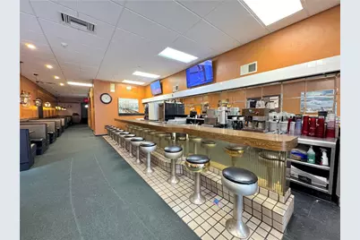 417 Clay Avenue, Jeannette, PA 15644 - Photo 9