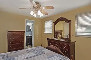 1749 Washington Rd, Washington Township, PA 15613 - Photo 23