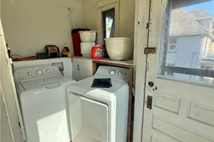 1302 Highland Ave, New Castle, PA 16105 - Photo 13