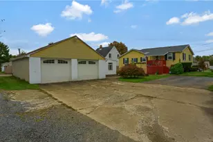 306 E Hazen Ave, Ellport, PA 16117 - Photo 47