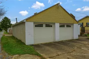 306 E Hazen Ave, Ellport, PA 16117 - Photo 7