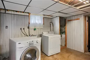 306 E Hazen Ave, Ellport, PA 16117 - Photo 41