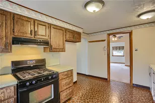 306 E Hazen Ave, Ellport, PA 16117 - Photo 23