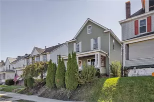 411 Franklin Ave, Ellwood City, PA 16117 - Photo 3