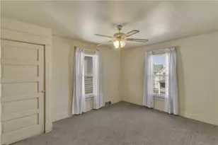 411 Franklin Ave, Ellwood City, PA 16117 - Photo 17