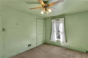 411 Franklin Ave, Ellwood City, PA 16117 - Photo 19