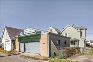 411 Franklin Ave, Ellwood City, PA 16117 - Photo 23